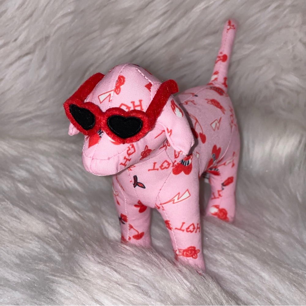 Victoria's Secret PINK Iconic Dog In Hot Pink Graffiti
